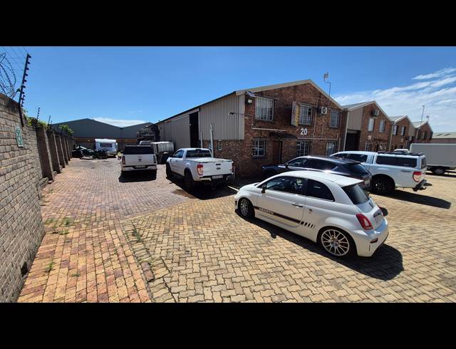 374M² FACTORY FOR SALE IN ANDERBOLT